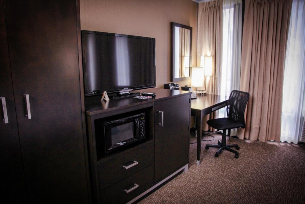 Room image 4